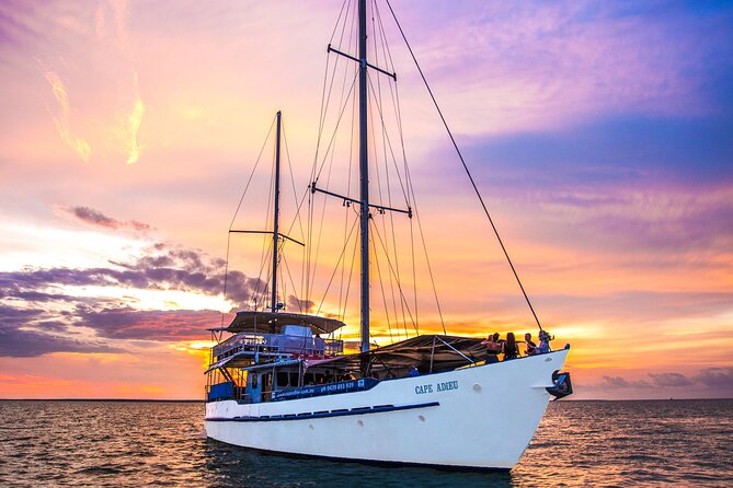 Cape Adieu Darwin Sunset Dinner Cruise - Sunset, sea air, and the changing view