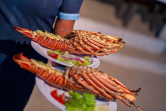Captain Cook Cruises Fiji - Sunset Dinner Cruise - Seating, comfort, and the condition of the boat