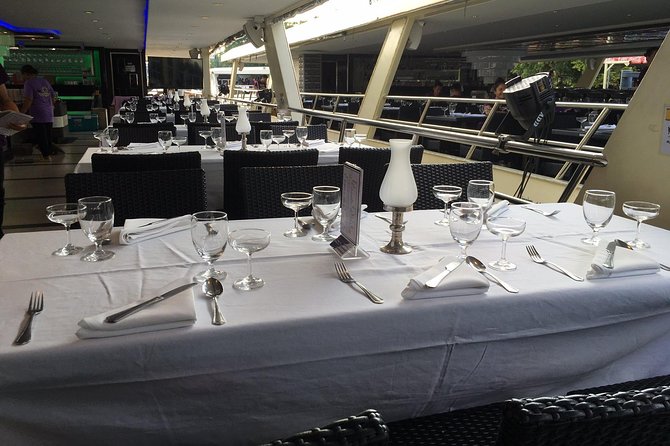 Chao Phraya River Dinner Cruise - Seating, crowds, and the practical side of dinner