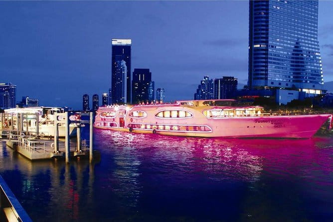 Chao Phraya River Serenade: VIVA Alangka Dinner Cruise, Bangkok - Thai dance and live music during the journey