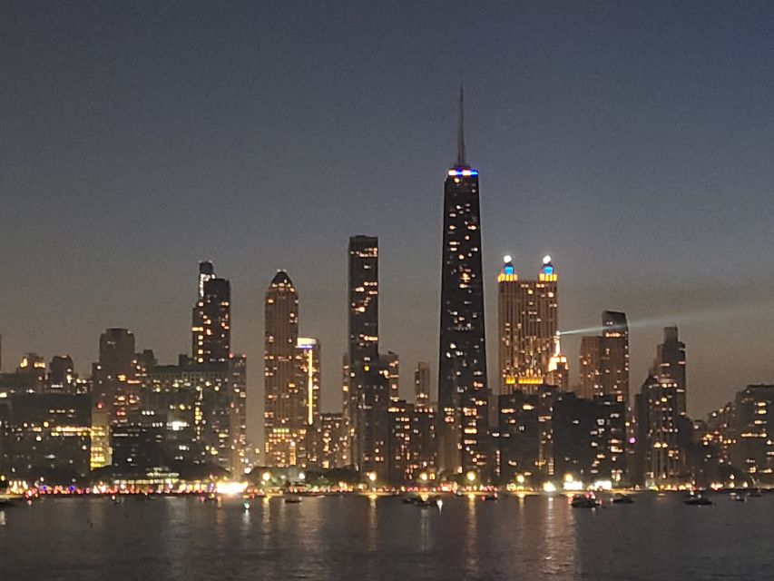 Chicago: Christmas Eve Lake Michigan Gourmet Dinner Cruise - Should You Book the Christmas Eve Lake Michigan Cruise?