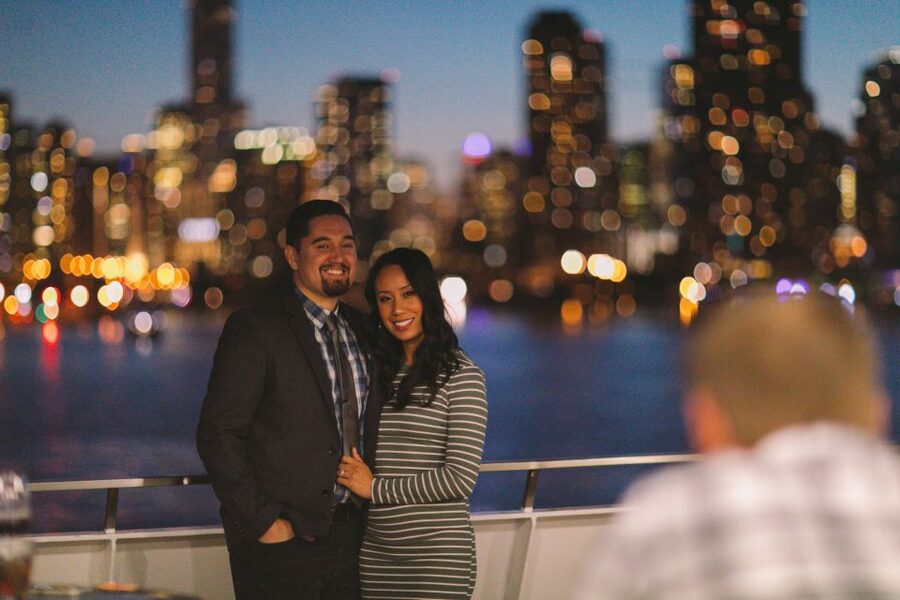 Chicago: Christmas Eve Lake Michigan Gourmet Dinner Cruise - Clothing, Seating, and Practical Comfort