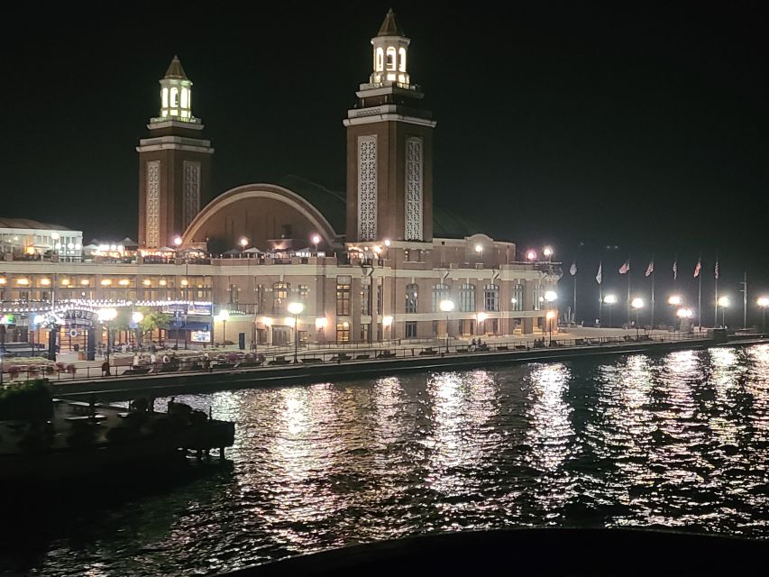 Chicago: Christmas Eve Lake Michigan Gourmet Dinner Cruise - Who Will Enjoy This Cruise Most