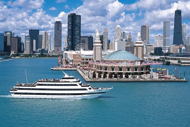 Chicago Signature Dinner Cruise on Lake Michigan - Navy Pier, Adler Planetarium, and the shoreline views