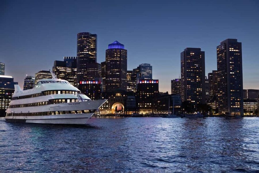 City Cruises Boston: Harbor Buffet Lunch or Dinner Cruise - What the 2 to 3 Hour Cruise Actually Feels Like