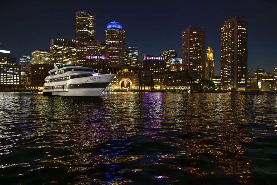City Cruises Boston: Premier Brunch or Dinner Harbor Cruise - Castle Island, the harbor, and the return