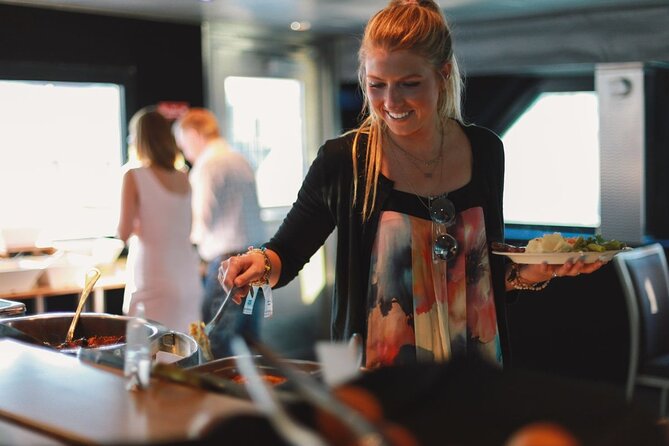 City Cruises Chicago: Fireworks Signature Dinner Cruise - Finding the ship at Navy Pier