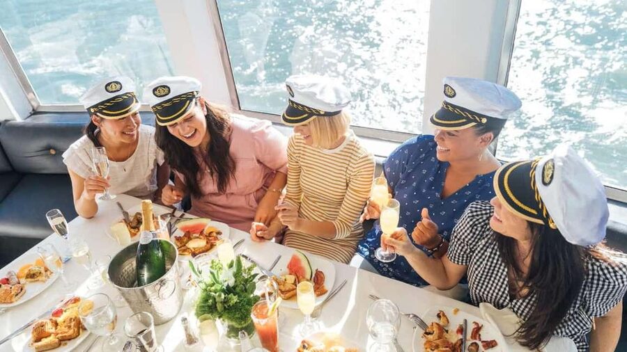 City Cruises Chicago: Lake Michigan Lunch or Dinner Cruise - Brunch, lunch, or dinner?