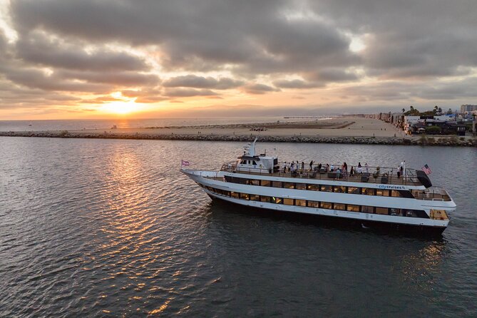 City Cruises Los Angeles Dinner Cruise from Marina del Rey - Setting off from Fisherman’s Village at sunset