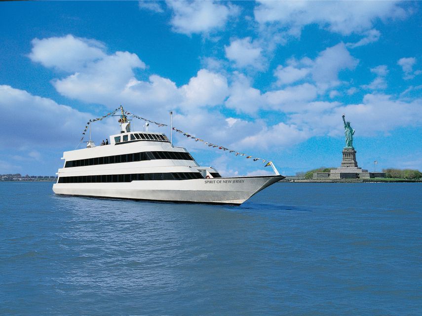 City Cruises New Jersey: NYC Buffet Lunch or Dinner Cruise - Winter Wonderland dates from December 3 through January 1