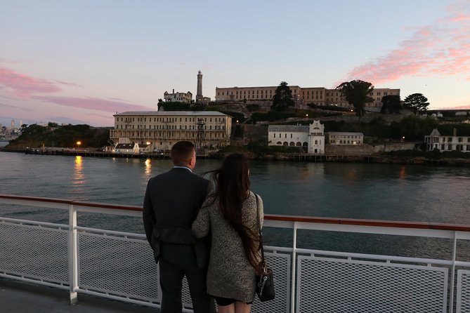 City Cruises San Francisco: Signature Dinner Cruise - Timing at Pier 3