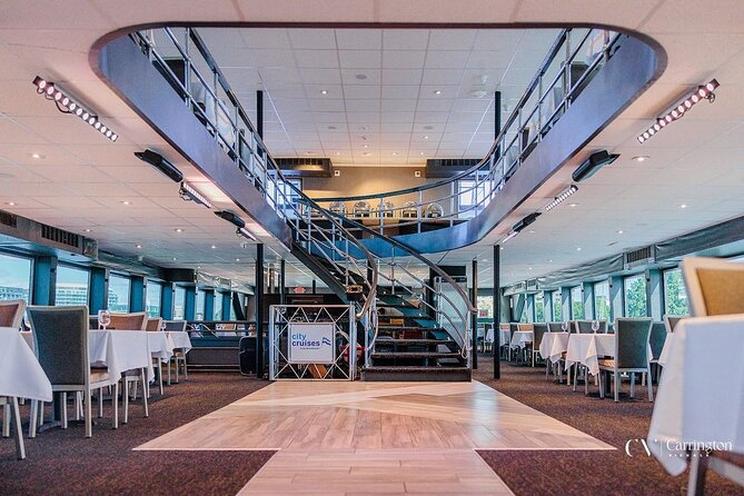 City Cruises Washington DC: Buffet Dinner Cruise - Music, dancing, and the social side of the boat