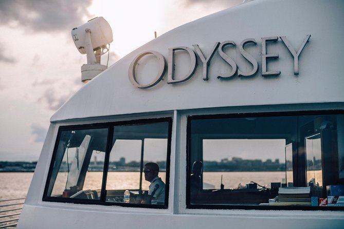 City Cruises Washington DC: Premier Dinner Cruise - The Odyssey’s glass dining rooms