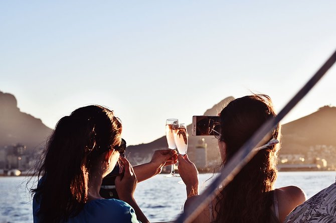 Cruise and Dine Dinner / Cape Town: Sunset Champagne Cruise and 3-Course Dinner - What this Cape Town evening actually includes