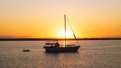 Cape Adieu Sunset Cruise with 4-Course Dinner