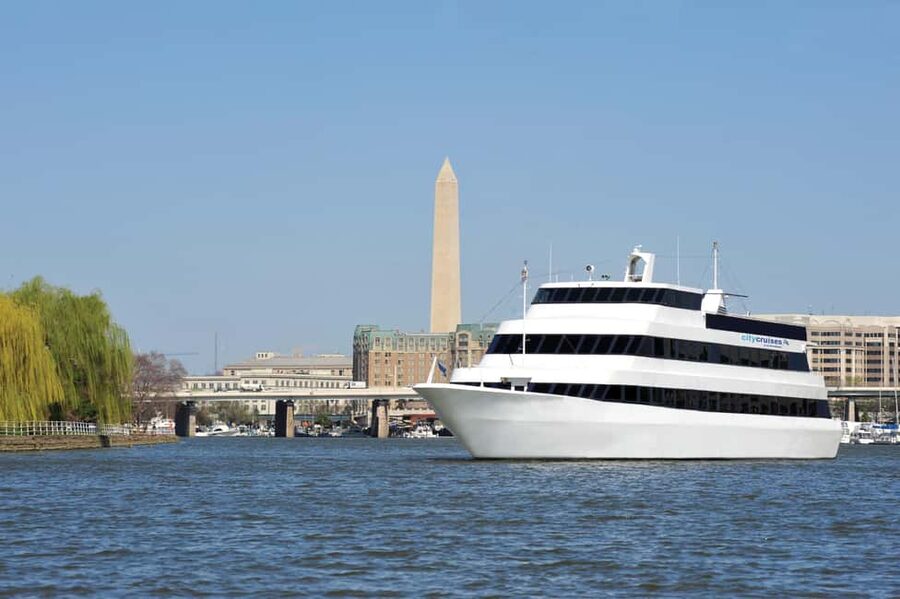 DC: City Cruises Buffet Brunch, Lunch, or Dinner Cruise - What this Potomac cruise is really like