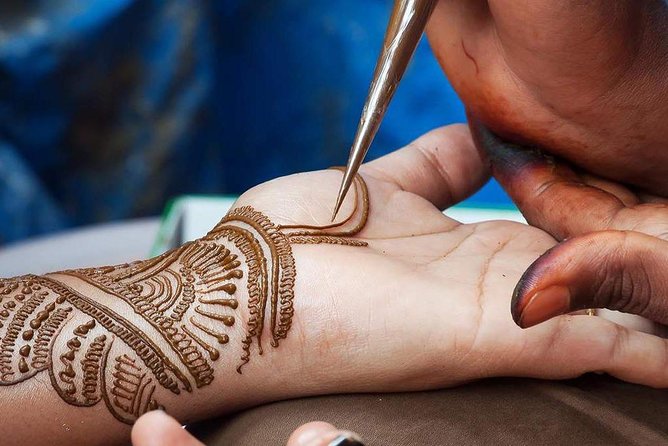 Desert Safari and Dhow Cruise Dinner Marina (Limited Offer) - BBQ dinner, henna, and traditional costume photographs