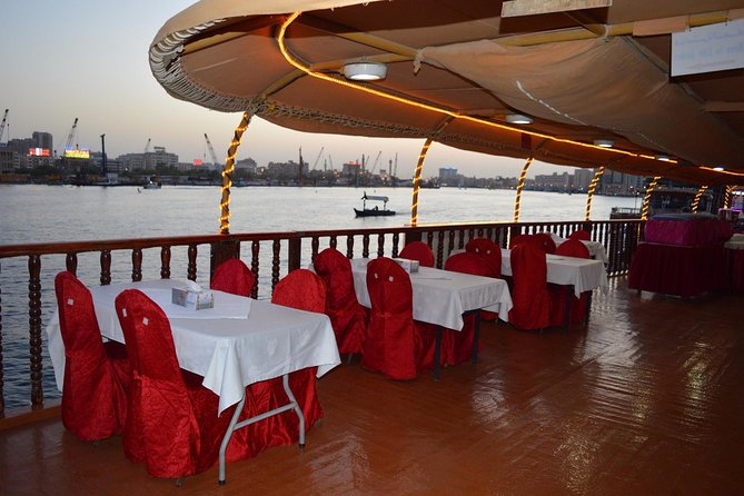 Dhow Cruise Dinner with Entertainment - Practical advice for choosing your seat