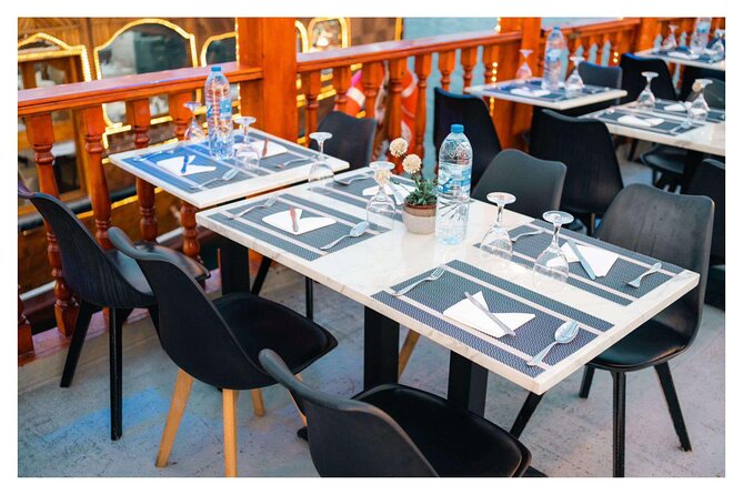 Dhow Cruise with Dinner at Dubai Al Seef - What to expect from the buffet dinner