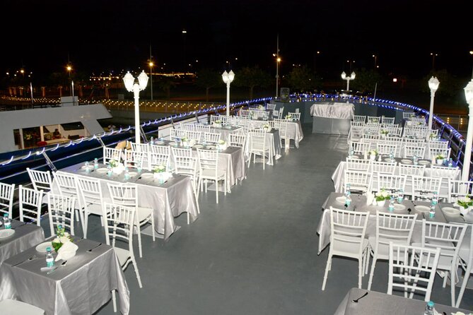 Dhow Cruise with Dinner at Dubai Marina - Who will enjoy this Dubai Marina dinner cruise