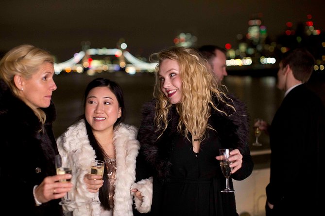 Dinner and Jazz Cruise on the River Thames - Why a Thames dinner cruise works so well at night