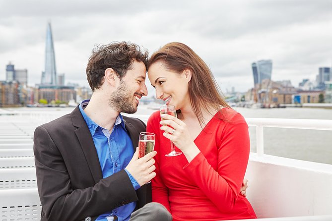 Dinner and Jazz Cruise on the River Thames - Jazz, service, and the mood onboard