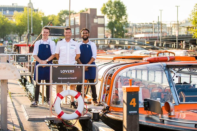 Dinner Canal Cruise Amsterdam: 4-Courses Including Drinks - Who should book this cruise?