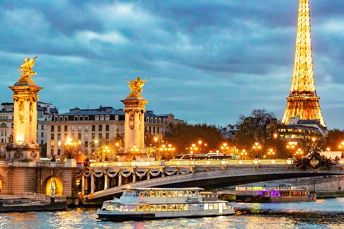 Dinner Cruise Prestige Check-out from the Eiffel Tower - Pont Alexandre III and the first river views