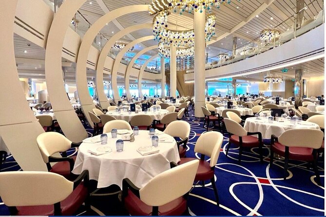 Dinner Cruise with private Transfers in Nile River - The open buffet and what the price really covers