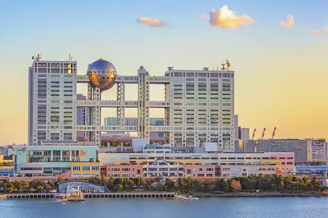 Dinner Cruise with Show, Beef Sukiyaki, Drink, Tokyo Tower Option - The Tokyo Tower option and what it really includes