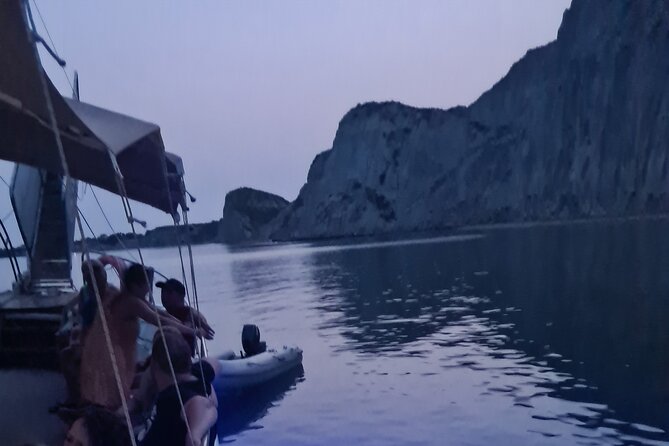 Dreamy Cruise sunset tour with dinner and unlimited wine! - What the $66.08 price really includes