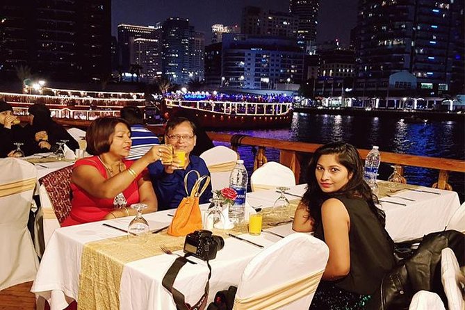 Dubai: 2-Hour Evening Dhow Cruise and Dinner - Service, music, and the pace of the evening