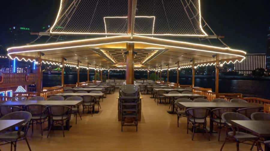Dubai: Al Seef Largest Dhow Dinner Cruise with Live Show - Who will enjoy this cruise most?