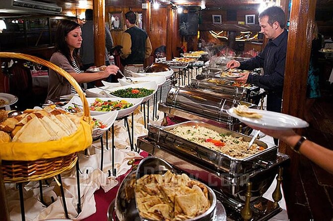 Dubai Creek Dhow Dinner Cruise - Music and live entertainment on the water