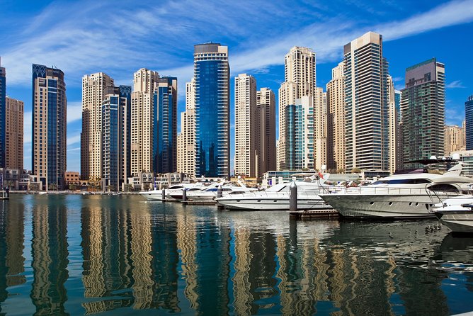 Dubai Dhow Dinner Cruise Marina with pickup drop option - Seating, Service, and What Can Go Wrong