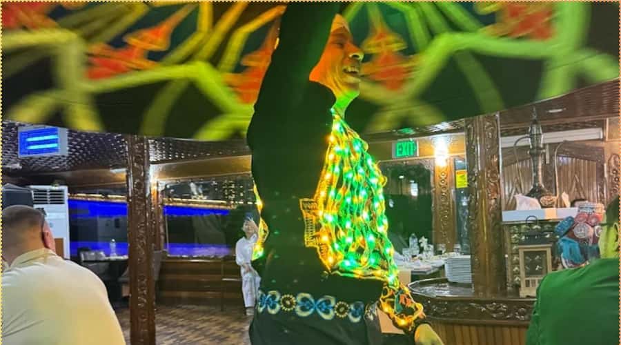 Dubai: Marina Dhow Dinner Cruise with Live Entertainment - Key points to know before you book