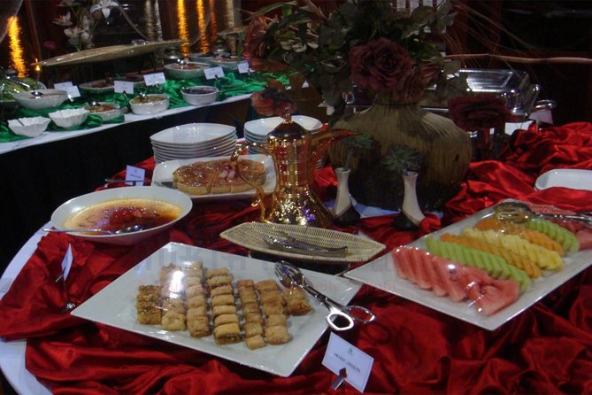 Dubai Marina Dhow Dinner Cruise with Transfers - Small details that can make the night better