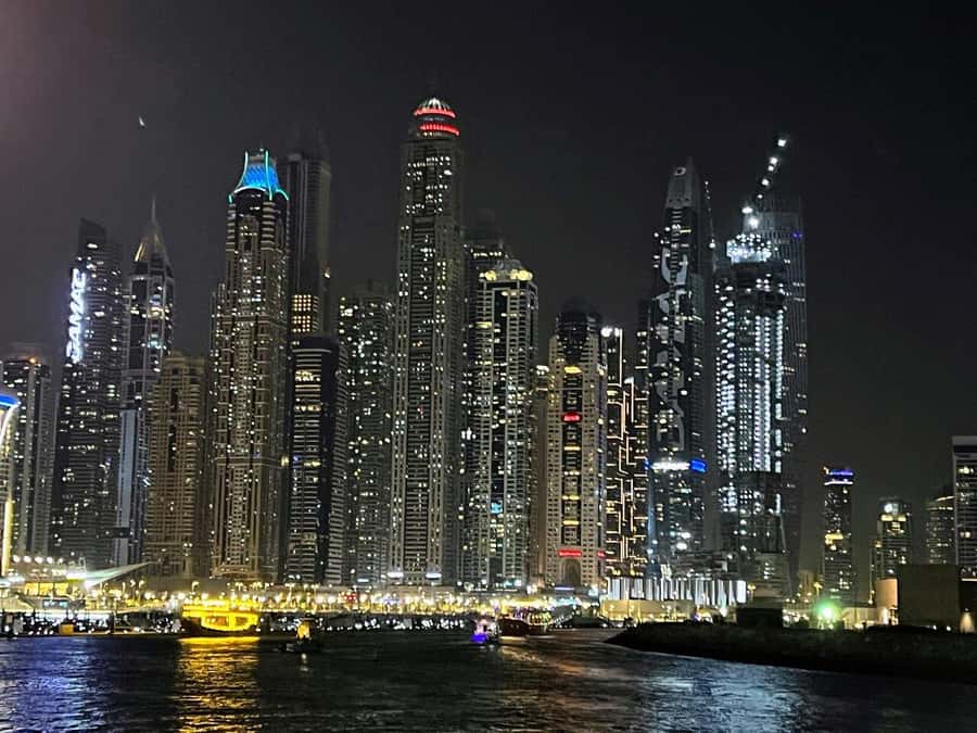 Dubai Marina Dinner Cruise with Live Entertainment(Al Wasl) - Who will enjoy this cruise most