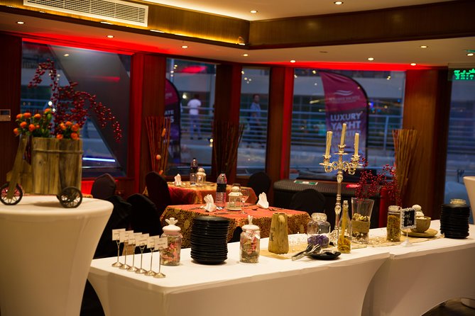 Dubai Marina Dinner Cruise with Live Music & Open Bar - Dinner: a buffet built for mixed appetites