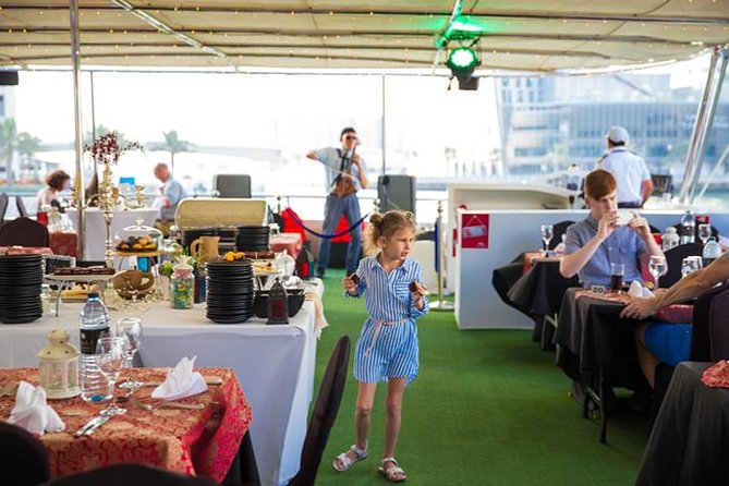 Dubai Marina Dinner Cruise with Live Music & Open Bar - Is $47 good value?