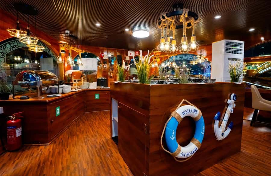 Dubai: Marina Dream Sea Lounge Cruise Dinner - Key points to know