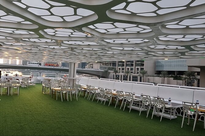 Dubai Marina Luxury Cruise w/ 5 Star Buffet Dinner & Transfer - Who will enjoy this cruise most?