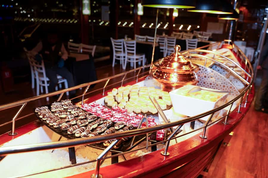Dubai: Marina Luxury Dhow Dinner Cruise - Who will get the most from this dhow cruise