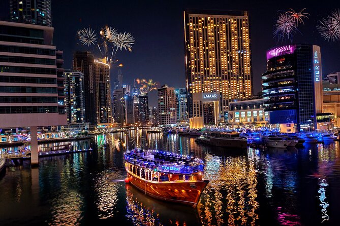 Dubai Marina: Luxury Dhow Dinner Cruise with Hotel Transfer - Cayan Tower and the first views from the boat