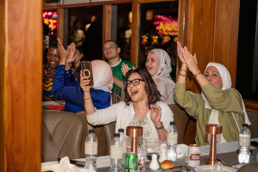 Dubai Marina: Luxury Dinner Cruise, Live Show, Open Bar & DJ - What You See During the Two-Hour Route