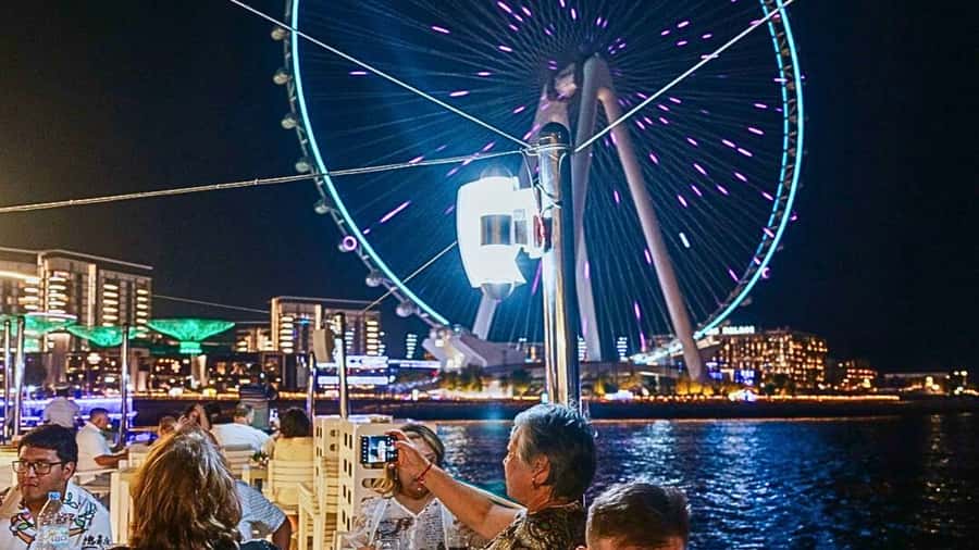 Dubai: Marina Premium Dinner Cruise with Unlimited Drinks - Who will enjoy this cruise most?