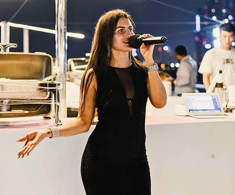 Dubai: Marina Premium Dinner Cruise with Unlimited Drinks - What happens from boarding to the first skyline views
