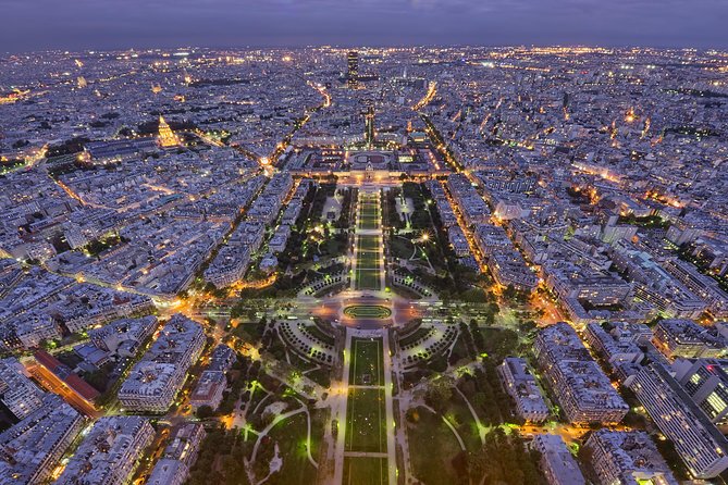Eiffel Tower Dinner & cruise, optional Moulin Rouge - Is the optional Moulin Rouge included?