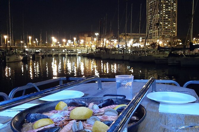 Evening Cruise with Dinner and Drinks in Barcelona - A paella dinner with Barcelona on the horizon