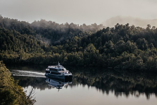 Evening Dinner Cruise - Practical details that affect the value